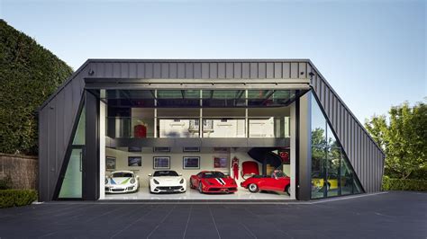BB Garage .